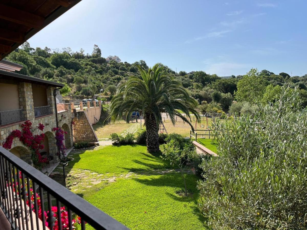 Residence Il Casale Palinuro Eksteriør bilde